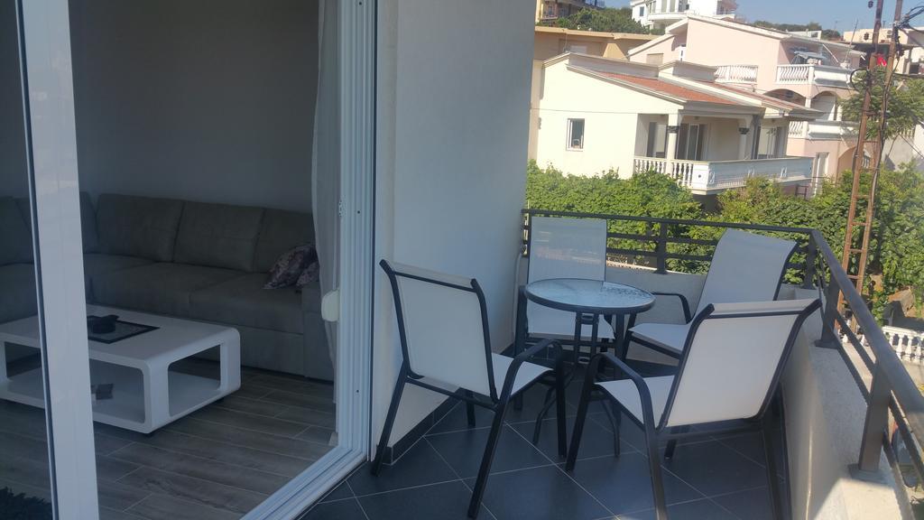 Apartments Stojanovic 乌尔齐尼 外观 照片